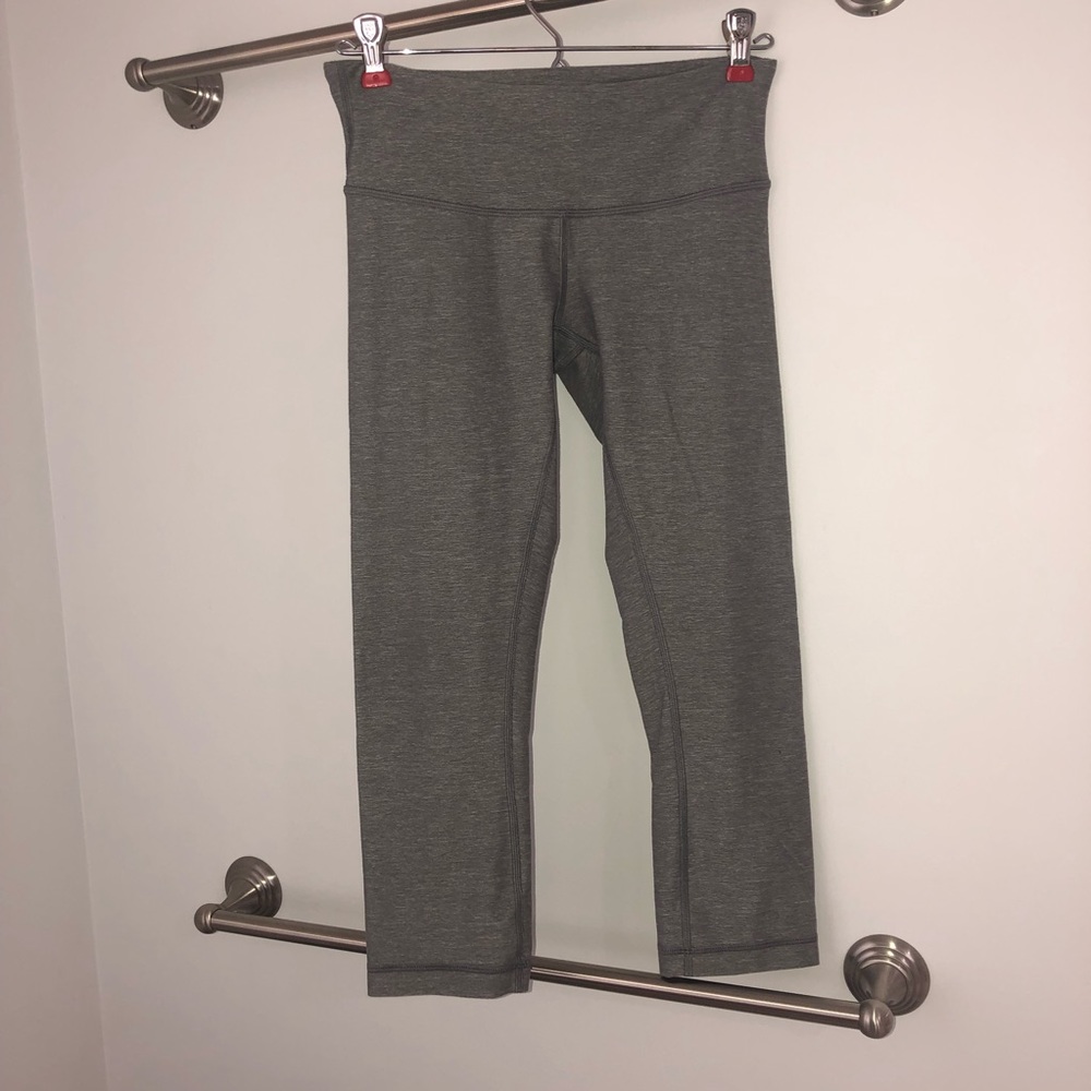 Lululemon Cropped Gray Leggings